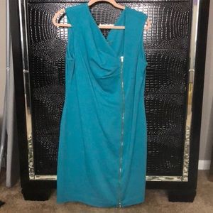 Calvin Klein women’s size 14 above the knee length dress. Gold zipper.